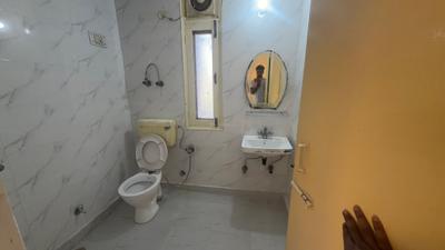 Image of 1650 Sq.ft 3 BHK Apartment / Flat for sale in CGHS Saral Apartment, Sector 10 Dwarka, New Delhi for Rs. 24800000