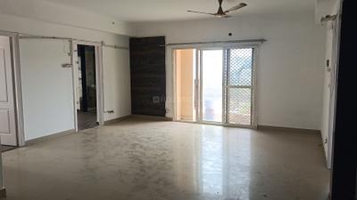 Living Room Image of 1750 Sq.ft 3 BHK Apartment / Flat for rent in Paras Tierea, Sector 137 Noida for Rs. 30000