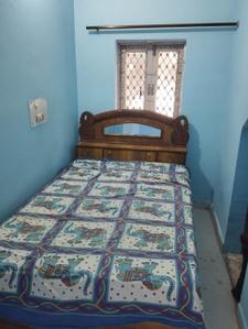 Bedroom Image of 810 Sq.ft 2 BHK Builder Floor for rent in Dwarka Mor New Delhi for Rs. 15000