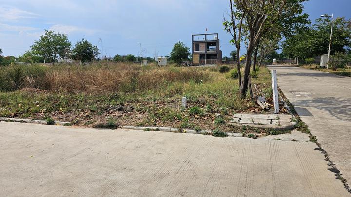 DLF Gardencity Main Image 1