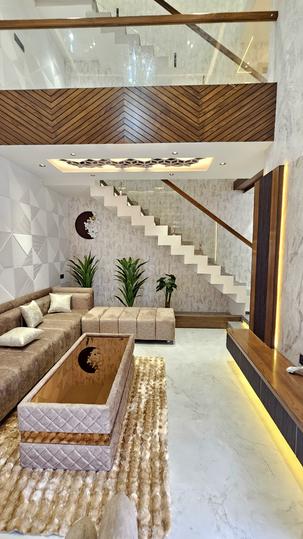 Parul Palm Green Main Image 1