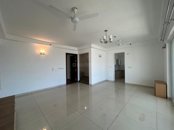 Aparna Elina Main Image 1