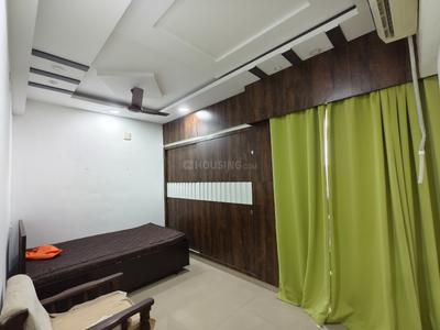 Bedroom Image of 1100 Sq.ft 2 BHK Apartment / Flat for rent in New Alkapuri Vadodara for Rs. 22000