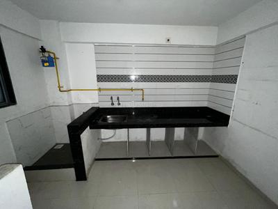 Kitchen Image of 850 Sq.ft 1 BHK Apartment / Flat for rent in Chala Vapi for Rs. 9000