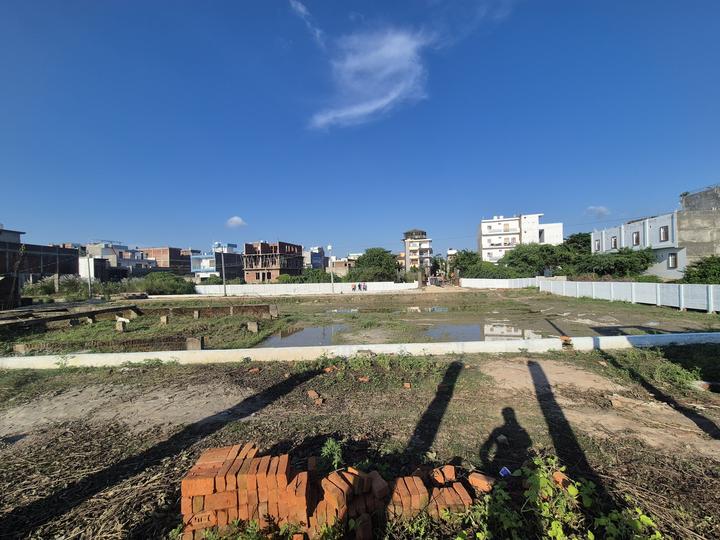 Chinhat Main Image 1