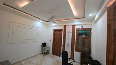 Bedroom Image of 2100 Sq.ft 4 BHK Builder Floor for sale in Golden Avenue, Bamheta Village Ghaziabad for Rs. 11000000