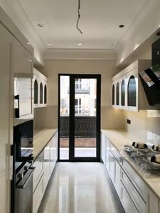 Kitchen Image of 3600 Sq.ft 4 BHK Builder Floor for rent in DLF Phase 2, DLF Phase 2 Gurgaon for Rs. 175000