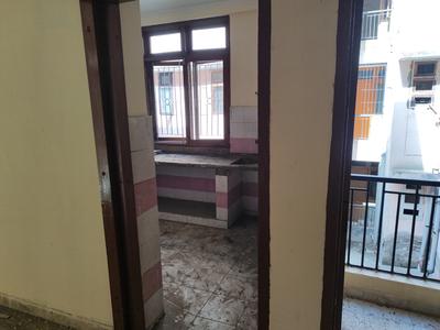 Kitchen Image of 1300 Sq.ft 3 BHK Apartment / Flat for sale in Omicron 1A Greater Noida for Rs. 8000000