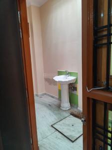 Bedroom Image of 3000 Sq.ft 3 BHK Independent House for rent in UPAVP Vrindavan Yojna, Roberts Lines Lucknow for Rs. 24000