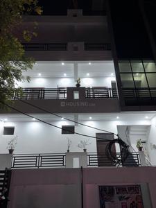 Image of 1200 Sq.ft 2 BHK Apartment / Flat for rent in Gomti Nagar, Lucknow for Rs. 20000