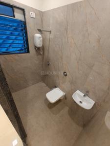Bathroom Image of 725 Sq.ft 2 BHK Apartment / Flat for sale in Jogeshwari West Mumbai for Rs. 13000000