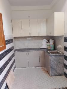 Kitchen Image of 350 Sq.ft 1 RK Builder Floor for rent in Sector 63 A Noida for Rs. 14500
