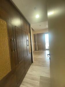 Bedroom Image of 2250 Sq.ft 4 BHK Apartment / Flat for sale in Lodha World Crest, Lower Parel Mumbai for Rs. 130000000