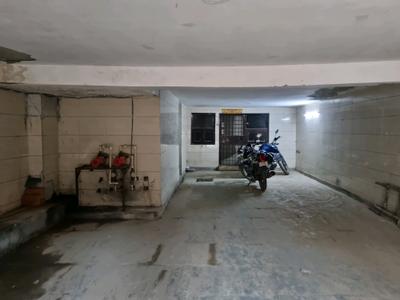Car Garage Image of 1100 Sq.ft 3 BHK Apartment / Flat for sale in Nangloi New Delhi for Rs. 4000000