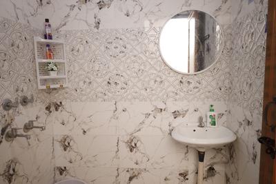 Bathroom Image of Nishine Hospitality  in Sector 7 Dwarka, New Delhi