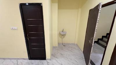Bedroom Image of 1050 Sq.ft 2 BHK Builder Floor for rent in Dafi Varanasi for Rs. 10000