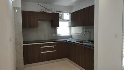 Kitchen Image of 900 Sq.ft 2 BHK Apartment / Flat for rent in Aditya Urban Royale, Bamheta Village Ghaziabad for Rs. 16000
