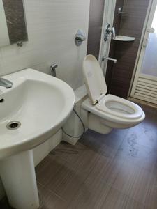 Common Bathroom Image of 965 Sq.ft 2 BHK Apartment / Flat for sale in Nahar Laurel And Lilac, Powai Mumbai for Rs. 21000011