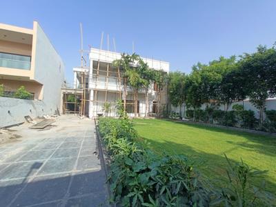 Image of 9000 Sq.ft 5 BHK Villa for sale in Chhattarpur, New Delhi for Rs. 150000000