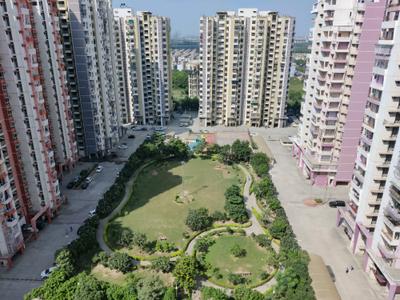 Bedroom Three Image of 1050 Sq.ft 2.5 BHK Apartment / Flat for rent in UPAVP Ganga Yamuna And Hindon Enclave, Siddharth Vihar Ghaziabad for Rs. 28000