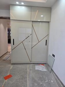 Bedroom Image of 850 Sq.ft 2 BHK Builder Floor for sale in Shalimar Bagh New Delhi for Rs. 13500000