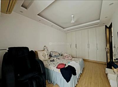 Bedroom Image of 1800 Sq.ft 3 BHK Builder Floor for sale in Shivalik New Delhi for Rs. 44500000