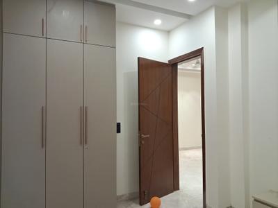 Bedroom Image of 1125 Sq.ft 3 BHK Builder Floor for rent in Paschim Vihar New Delhi for Rs. 50000