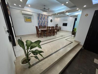 4 BHK Independent Builder Floor