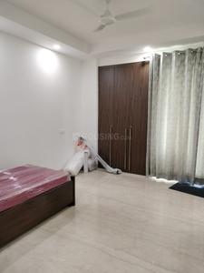 Bedroom Image of 3600 Sq.ft 4 BHK Builder Floor for rent in Green Park Extension New Delhi for Rs. 325000