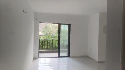 Living Room Image of 750 Sq.ft 2 BHK Apartment / Flat for rent in Runwal Gardens, Dombivli East Thane for Rs. 15000