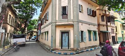 Building Image of 1100 Sq.ft 2 BHK Builder Floor for rent in Kalighat Kolkata for Rs. 30000