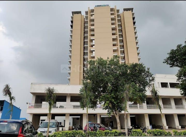 Breez Global Hill View Main Image 1