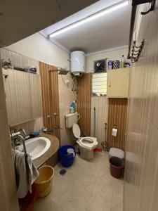 Bathroom Image of 900 Sq.ft 2 BHK Apartment / Flat for sale in Vikaspuri New Delhi for Rs. 12000000