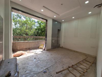 Bedroom Image of 1000 Sq.ft 2 BHK Builder Floor for sale in Ramesh Nagar New Delhi for Rs. 16500000