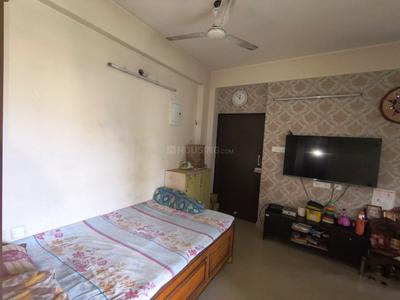 Bedroom Image of 600 Sq.ft 1 BHK Apartment / Flat for rent in Eden Tolly Cascades, Haridevpur Dhali Para Kolkata for Rs. 18000