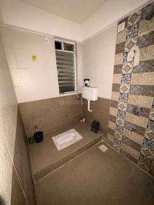 Bathroom Image of 1800 Sq.ft 3 BHK Apartment / Flat for rent in Nayantara Presidency, Indira Nagar Nashik for Rs. 22000