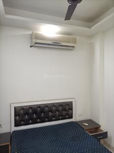 Bedroom Image of 800 Sq.ft 2 BHK Builder Floor for rent in Preet Vihar New Delhi for Rs. 25000