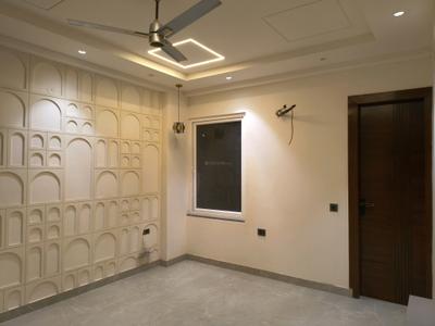 Bedroom Image of 3300 Sq.ft 5 BHK Builder Floor for sale in Vasundhara Ghaziabad for Rs. 36000000