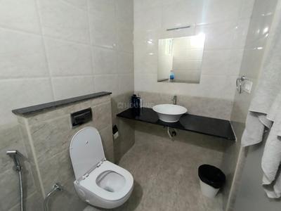 Bathroom Image of 450 Sq.ft 1 BHK Apartment / Flat for rent in Koramangala Bengaluru for Rs. 42000