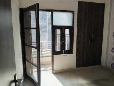 Bedroom Image of 900 Sq.ft 2 BHK Builder Floor for sale in Krishna Nagar New Delhi for Rs. 8500000