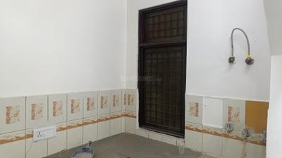 Kitchen Image of 950 Sq.ft 3 BHK Builder Floor for sale in Laxmi Nagar New Delhi for Rs. 7000000