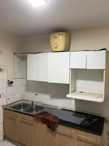 Kitchen Image of 1852 Sq.ft 3 BHK Apartment / Flat for sale in BPTP The Resort, Sector 75 Faridabad for Rs. 13000000