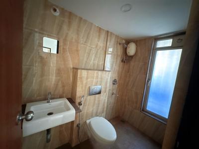 Bathroom Image of 500 Sq.ft 1 BHK Apartment / Flat for rent in Lodha Amara New Launch Tower, Thane West Thane for Rs. 25000