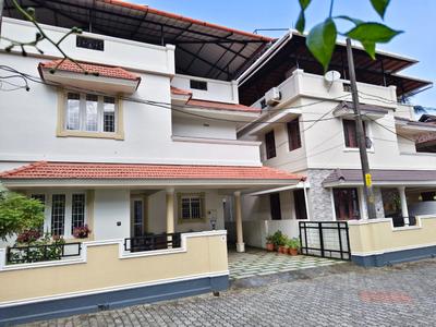 Image of 2000 Sq.ft 3 BHK Villa for sale in Kaloor, Kochi for Rs. 17000000