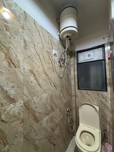 Bathroom Image of 1200 Sq.ft 2 BHK Builder Floor for rent in Palam Vihar Gurgaon for Rs. 30000