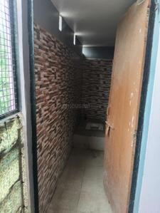 Bathroom Image of 200 Sq.ft 1 RK Independent House for rent in Allahpur Allahabad for Rs. 6500