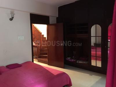 Bedroom Image of 2000 Sq.ft 3 BHK Independent House for sale in Juhu Mumbai for Rs. 150000000
