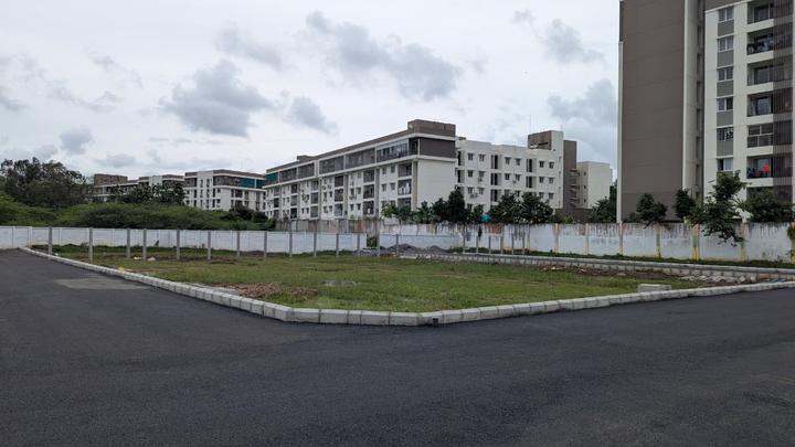 Perungalathur Main Image 1