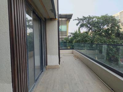 Terrace Image of 2000 Sq.ft 3 BHK Apartment / Flat for sale in Gateway, Santacruz West Mumbai for Rs. 75000000