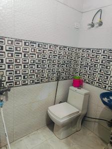 Bathroom Image of 1400 Sq.ft 3 BHK Builder Floor for sale in Vasundhara Ghaziabad for Rs. 12000000